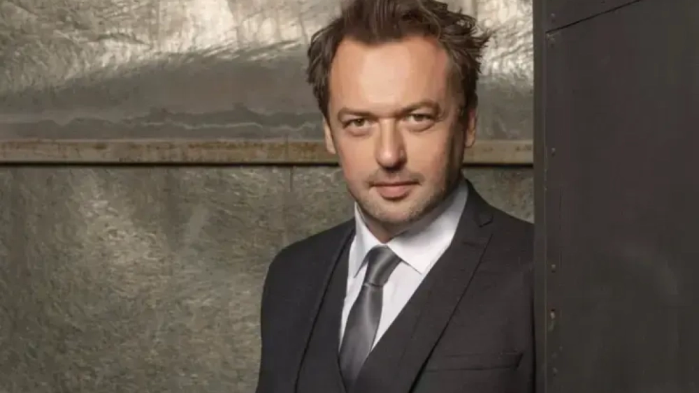 Okan Yalabık, aşk orucunu bozdu