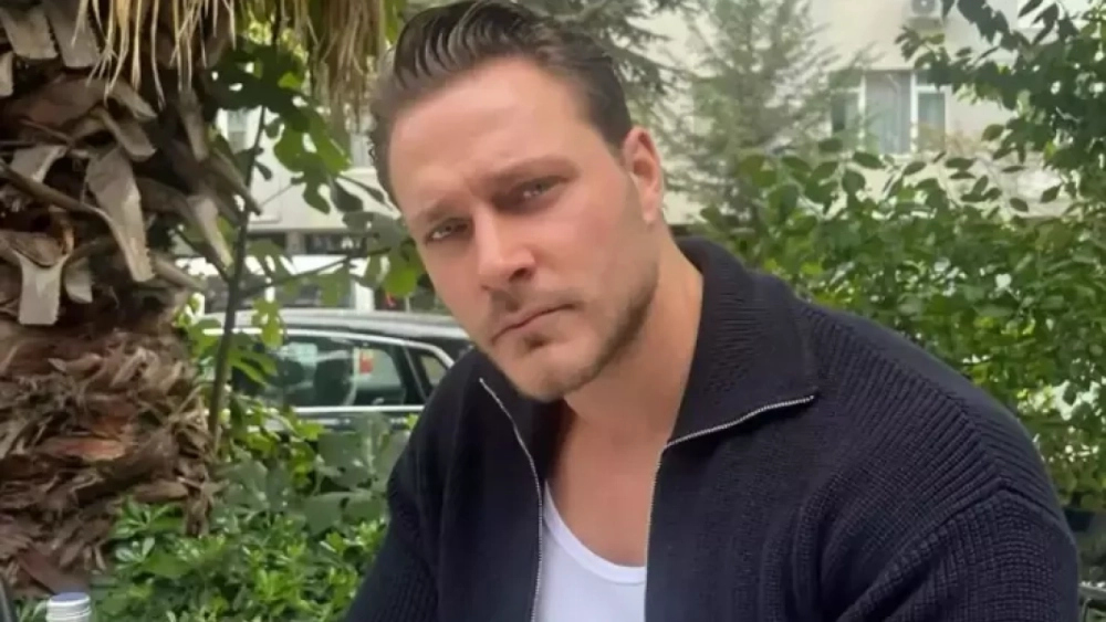 Burak Çelik'ten müjdeli haber! Ünlü oyuncu baba oluyor